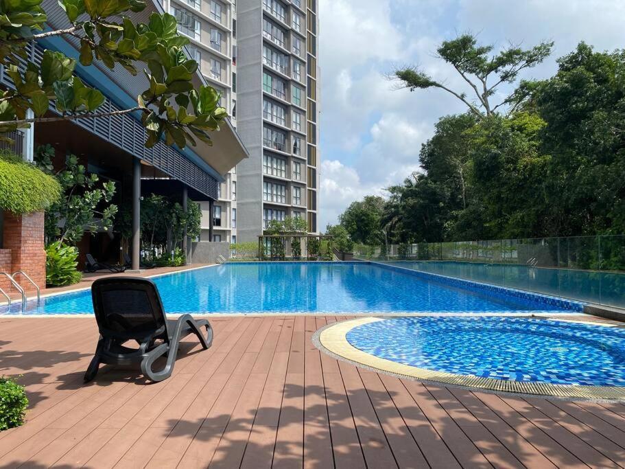 Ioi Mall Modern Picc Apartment